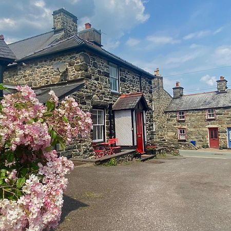 Cottage In The Heart Of Dolgellau Buitenkant foto